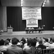 1976, Toruń, Polska.
II Europejska Konferencja Szkół Stowarzyszonych i Klubów UNESCO. Przemawia pan Aziz.
Fot. Irena Jarosińska, zbiory Ośrodka KARTA