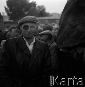 Lata 50., Warszawa, Polska.
Bazar Zieleniak.
Fot. Irena Jarosińska, zbiory Fundacji Ośrodka KARTA