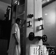 1959, Warszawa, Polska.
Archiwum Wytwórni Filmów Dokumentalnych (WFD) na ulicy Chełmskiej.
Fot. Irena Jarosińska, zbiory Fundacji Ośrodka KARTA