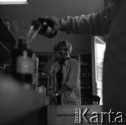 1959, Warszawa, Polska.
Archiwum Wytwórni Filmów Dokumentalnych (WFD) na ulicy Chełmskiej.
Fot. Irena Jarosińska, zbiory Fundacji Ośrodka KARTA