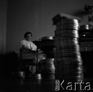 1959, Warszawa, Polska.
Archiwum Wytwórni Filmów Dokumentalnych (WFD) na ulicy Chełmskiej.
Fot. Irena Jarosińska, zbiory Fundacji Ośrodka KARTA