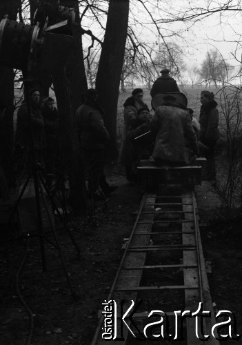 1960, miejsce nieznane, Polska.
Realizacja filmu 
