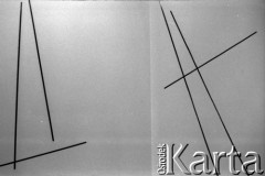 Lato 1981, Warszawa, Polska.
Wernisaż w mieszkaniu artystów - malarzy Małgorzaty Emilii i Andrzeja Dłużniewskich przy ul. Piwnej.
Fot. Irena Jarosińska, zbiory Ośrodka KARTA