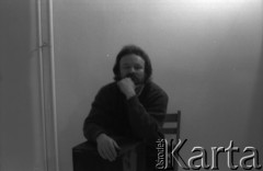 Lata 80., Warszawa, Polska.
Artysta Ryszard Ługowski.
Fot. Irena Jarosińska, zbiory Ośrodka KARTA