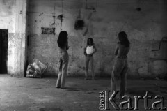 Czerwiec 1994, Grójec, woj. warszawskie, Polska.
Warsztaty fotograficzne dla młodzieży.
Fot. Irena Jarosińska, zbiory Ośrodka KARTA