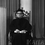 1976, Warszawa, Polska.
Dr Aleksander Rytel z Chicago podczas uroczystości nadania tytułu honoris causa Akademii Medycznej. 
Fot. Irena Jarosińska, zbiory Ośrodka KARTA