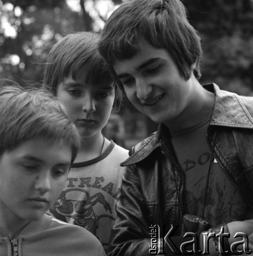 1976, Puławy, Polska.
Letnie kolonie zorganizowane dla dzieci z Polonii we Francji. 
Fot. Irena Jarosińska, zbiory Ośrodka KARTA