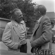 1976, Warszawa, Polska.
Architekt, urbanista profesor Adolf Ciborowski (z lewej).
Fot. Irena Jarosińska, zbiory Ośrodka KARTA