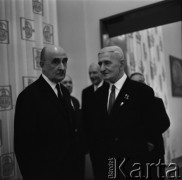 1967, Wrocław, Polska.
150-lecie Zakładu Narodowego im. Ossolińskich. Nz. z lewej Mieczysław Gębarowicz - polski historyk sztuki, w 1939 jeden z trzech dyrektorów Ossolineum, po 1945 pozostał we Lwowie. 
Fot. Irena Jarosińska, zbiory Ośrodka KARTA   
