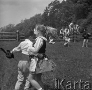 1974, Rabka, Polska.
Festiwal zespołów dziecięcych.
Fot. Irena Jarosińska, zbiory Ośrodka KARTA