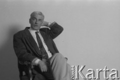 1988–1994, Warszawa, Polska.
Dyrektor Teatru Nowego, aktor i reżyser Adam Hanuszkiewicz.
Fot. Irena Jarosińska, zbiory Ośrodka KARTA