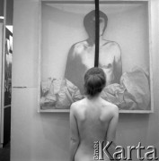 Lata 70., Warszawa, Polska.
Wystawa w Galerii Współczesnej prowadzonej przez Marię i Janusza Boguckich. 
Fot. Irena Jarosińska, zbiory Ośrodka KARTA