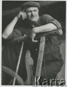 Lata 50., Polska.
Robotnik.
Fot. Irena Jarosińska, zbiory Ośrodka KARTA