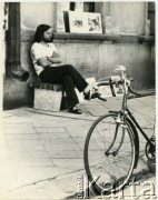 Lata 70., Kazimierz Dolny, Polska.
Rynek.
Fot. Irena Jarosińska, zbiory Ośrodka KARTA