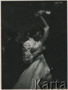 Lata 50., Polska.
Bal.
Fot. Irena Jarosińska, zbiory Ośrodka KARTA