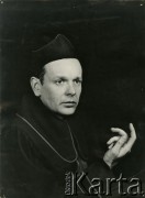 Brak daty, Polska.
Portret mężczyzny.
Fot. Irena Jarosińska, zbiory Ośrodka KARTA