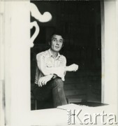 Lata 70., Warszawa, Polska.
Wiesław Borowski w Galerii Foksal (ulica Foksal 4).
Fot. Irena Jarosińska, zbiory Ośrodka KARTA