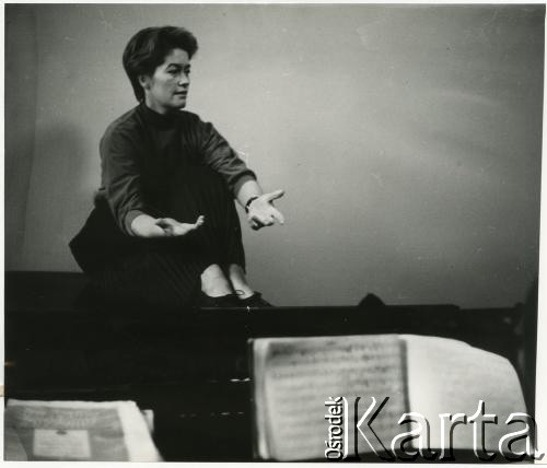 Lata 60., Polska.
Aktorka Alina Janowska. 
Fot. Irena Jarosińska, zbiory Ośrodka KARTA