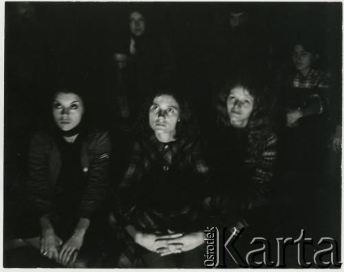 Jesień 1979, Warszawa, Polska.
Grupa Onomatopeja w programie artystycznym zatytułowanym 