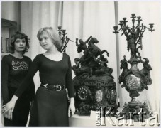Lata 70., Polska.
Z prawej aktorka Sławomira Łozińska.
Fot. Irena Jarosińska, zbiory Ośrodka KARTA
