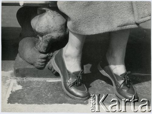 Brak daty, Polska.
Buty.
Fot. Irena Jarosińska, zbiory Ośrodka KARTA