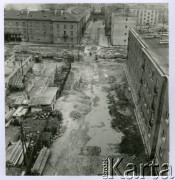 Ok. 1955, Warszawa, Polska.
Widok na ul. Orlą z okna pracowni Ireny Jarosińskiej w al. Świerczewskiego 95/99 (ob. al. 