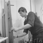 1960-1972, Warszawa, Polska.
Zajęcia z rysunku i malarstwa w Państwowym Ognisku Plastycznym przy ul. Nowolipie 4.
Fot. Irena Jarosińska, zbiory Ośrodka KARTA