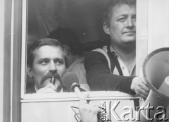 3-5.08.1981, Warszawa, Polska.
Strajk Miejskich Zakładów Komunikacyjnych, blokada ronda na skrzyżowaniu Alej Jerozolimskich i Marszałkowskiej, do manifestantów przemawia Lech Wałęsa.
Fot. NN, zbiory Ośrodka KARTA, udostępniła Elżbieta Kosiacka.

