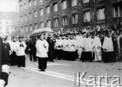 31.05.1981, Warszawa, Polska.
Pogrzeb kardynała Stefana Wyszyńskiego.
Fot. Tomasz Abramowicz, zbiory Ośrodka Karta