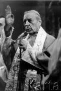 Lata 70-te, Warszawa, Polska.
Kardynał Stefan Wyszyński w kościele św. Stanisława Kostki.
Fot. Tomasz Abramowicz, zbiory Ośrodka Karta
