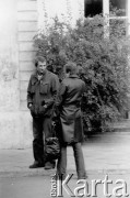 Październik 1979, Warszawa, Polska.
Głodówka członków Komitetu Obrony Robotników w kościele św. Krzyża, Jacek Bierezin i mężczyzna NN.
Fot. Janusz Krzyżewski, zbiory Ośrodka KARTA