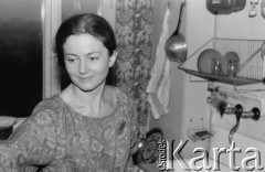 Listopad 1979, Warszawa, Polska.
Spotkanie Rady Sygnatariuszy Ruchu Obrony Praw Człowieka i Obywatela w mieszkaniu Kazimierza Janusza; Teresa Dobrzyńska.
Fot. Janusz Krzyżewski, zbiory Ośrodka KARTA