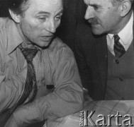 Październik 1979, Zalesie Górne, Polska.
Spotkanie Zespołu Wykonawczego Rady Sygnatariuszy Ruchu Obrony Praw Człowieka i Obywatela w domu Bogumiła Studzińskiego; siedzą od lewej: Bogumił Studziński i Jerzy Brykczyński.
Fot. Janusz Krzyżewski, zbiory Ośrodka KARTA