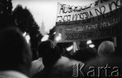 01.09.1979, Warszawa, Polska.
Manifestacja patriotyczna przy Grobie Nieznanego Żołnierza - moment powstania Konfederacji Polski Niepodległej.
Fot. Janusz Krzyżewski, zbiory Ośrodka KARTA