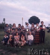 Lata 70., Zielona Góra. Polska.
Laureaci Festiwalu Piosenki Radzieckiej.
Fot. Romuald Broniarek, zbiory Ośrodka KARTA.
