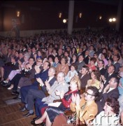 Lata 70., Zielona Góra, Polska.
Publiczność na Festiwalu Piosenki Radzieckiej.
Fot. Romuald Broniarek, zbiory Ośrodka KARTA.
