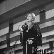 Czerwiec 1972, Zielona Góra, Polska.
Występ Anny German na VIII Festiwalu Piosenki Radzieckiej.
Fot. Romuald Broniarek, zbiory Ośrodka KARTA.
