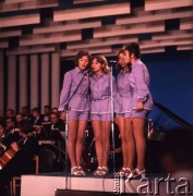 Czerwiec 1972, Zielona Góra, Polska.
Kwartet żeński w czasie występów na VIII Festiwalu Piosenki Radzieckiej.
Fot. Romuald Broniarek, zbiory Ośrodka KARTA.
