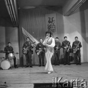 Czerwiec 1972, Zielona Góra, Polska.
Jedna z uczestniczek VIII Festiwalu Piosenki Radzieckiej.
Fot. Romuald Broniarek, zbiory Ośrodka KARTA.