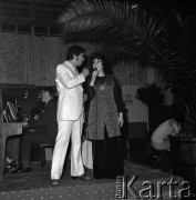 Czerwiec 1973, Zielona Góra, Polska.
Palmiarnia, piosenkarze radzieccy w czasie występu. Impreza towarzysząca IX Festiwalowi Piosenki Radzieckiej.
For. Romuald Broniarek, zbiory Ośrodka KARTA.
