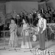 Czerwiec 1976, Zielona Góra, Polska.
Zespół wokalny w czasie występu na XII Festiwalu Piosenki Radzieckiej.
Fot. Romuald Broniarek, zbiory Ośrodka KARTA