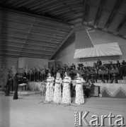 Czerwiec 1976, Zielona Góra, Polska.
Występ podczas  XII Festiwalu Piosenki Radzieckiej.
Fot. Romuald Broniarek, zbiory Ośrodka KARTA.