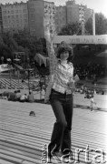 Czerwiec 1977, Zielona Góra, Polska.
Urszula Kasprzak (Urszula) - zdobywczyni I nagrody na  XIII Festiwal Piosenki Radzieckiej na widowni amfiteatru.
Fot. Romuald Broniarek, zbiory Ośrodka KARTA
