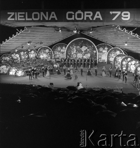 Czerwiec 1979, Zielona Góra, Polska.
XV Festiwal Piosenki Radzieckiej. 
Fot. Romuald Broniarek, zbiory Ośrodka KARTA
