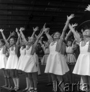 Czerwiec 1979, Zielona Góra, Polska.
Występ dzieci na XV Festiwalu Piosenki Radzieckiej. 
Fot. Romuald Broniarek, zbiory Ośrodka KARTA
