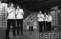 Czerwiec 1980, Zielona Góra, Polska.
Występ zespołu podczas XVI Festiwalu Piosenki Radzieckiej.
Fot. Romuald Broniarek, zbiory Ośrodka KARTA