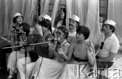 Czerwiec 1980, Zielona Góra, Polska.
Próba zespołu na XVI Festiwalu Piosenki Radzieckiej.
Fot. Romuald Broniarek, zbiory Ośrodka KARTA