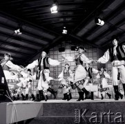 Czerwiec 1980, Zielona Góra, Polska.
Występ zespołu tanecznego podczas XVI Festiwalu Piosenki Radzieckiej w Zielonej Górze.
Fot. Romuald Broniarek, zbiory Ośrodka KARTA