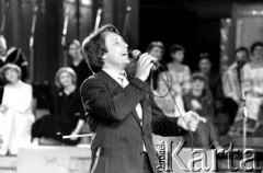 Czerwiec 1981, Zielona Góra, Polska.
Występ na XVII Festiwalu Piosenki Radzieckiej.
Fot. Romuald Broniarek, zbiory Ośrodka KARTA