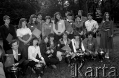Czerwiec 1981, Zielona Góra, Polska.
Laureaci XVII Festiwalu Piosenki Radzieckiej z nagrodami: Złotymi, Srebrnymi i Brązowymi Samowarami.
Fot. Romuald Broniarek, zbiory Ośrodka KARTA
